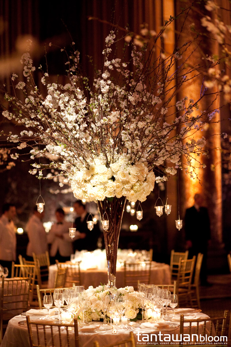 Modern-Floral-Wedding-Design-in-New-York