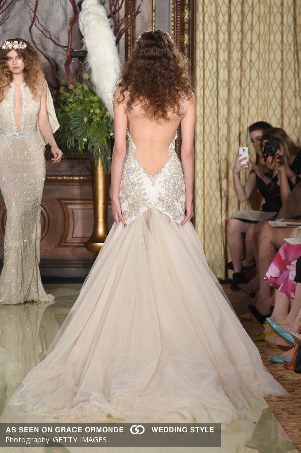 Backless Wedding Dress : Getty Images 